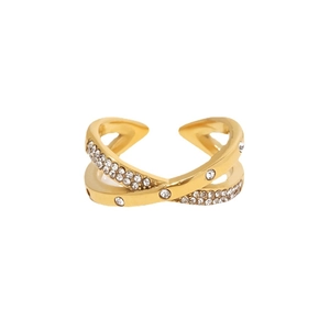 18K gold-plated stainless steel criss-cross ring with white diamonds and open design