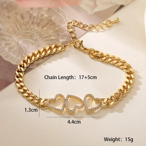 Detailed view of 18K gold plated heart pendant bracelet with dimensions and zircons