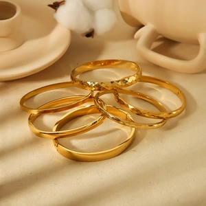 Minimalist Bangle 18K Gold Plated Stainless Steel Diamond Cut Geometric Texture Polished Fashion Jewelry For Women