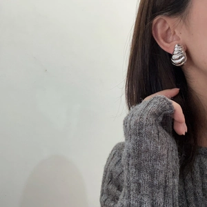 Chic silver twisted geometric cube earrings for women in a stylish textured metal finish