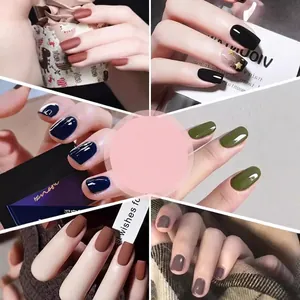 Vernis à ongles mat et brillant tons marron, bleu et vert avec motifs d'étoiles cosmiques