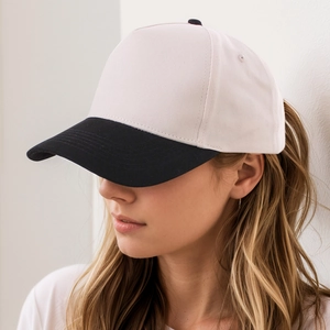 Close-up of a two-tone cotton baseball cap with black brim and light grey crown details