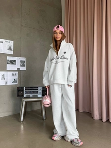 Women's vintage grey half-zip sweatshirt and wide-leg joggers two-piece lounge set