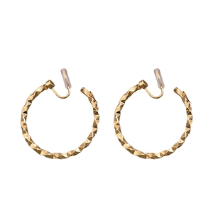Golden geometric C-shaped clip-on earrings with faceted diamond texture for non-pierced ears