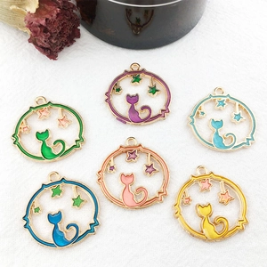 Pendentifs chat et étoile en alliage en six couleurs pour création de bijoux DIY