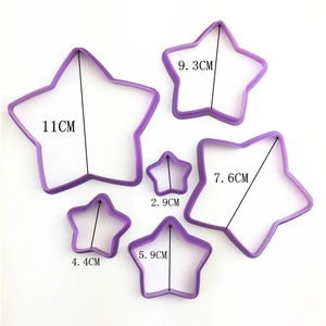 Purple plastic star-shaped cookie cutter set in six different sizes from 2.9cm to 11cm