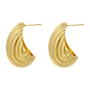 French style gold C-shaped earrings with geometric irregular wavy texture and glossy finish