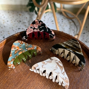 Handmade Cellulose Acetate Triangular Hair Claw Clip Marble Tortoiseshell French Minimalist Jaw Clip For Women