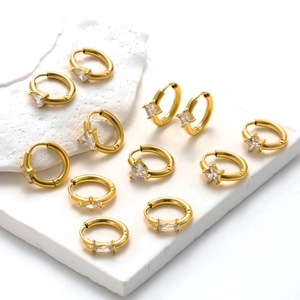 Créoles en acier doré avec pendentifs en zircon cubique en forme de cœur, carré et étoile