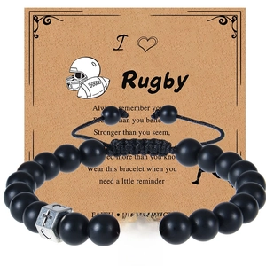 Pulsera de rugby ajustable con cuentas negras mate, cruz plateada y tarjeta de regalo