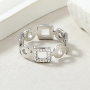 Silver hollow round and square link ring with crystal inlay made of stainless steel