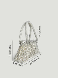 Vintage weiße Perlenhandtasche mit Maßen 25x14x9cm und doppelten Perlen-Tragegriffen