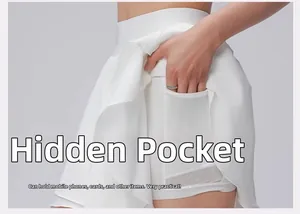 Détail de la jupe-short de sport blanche avec poche intérieure pour téléphone