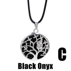 Silberne Lebensbaum-Halskette mit schwarzem Onyx-Anhänger und Eule am Lederband