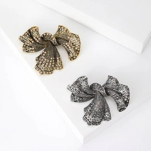 Vintage Bow Brooch Alloy Rhinestone Inlaid Antique Metal Pin Elegant Fashion Jewelry For Women Clothing Decoration