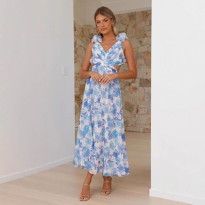 Abito estivo in chiffon a fiori con scollo a V, vita scoperta e gonna lunga linea ad A