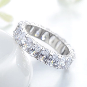 Luxurious S925 sterling silver eternity ring with full oval-cut sparkling zircon stones
