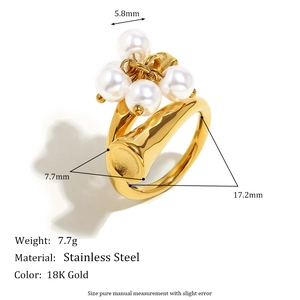 Irregular 18K gold plated stainless steel ring featuring four white pearls and dimensions