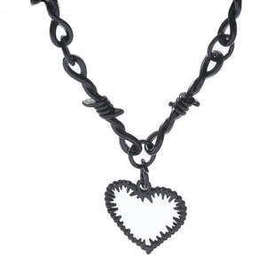 Gothic thorn heart necklace in black metal with barbed wire chain for punk style jewelry