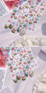 Details von Sommer-Wassermelonen- und Hasen-Nagelstickern mit Glitzer-Nageldesign