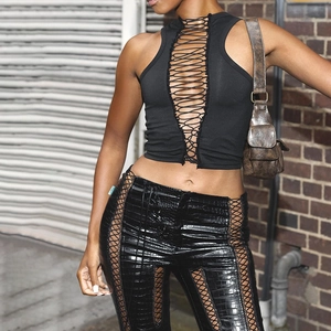 Sexy zwarte halter crop top met veters en krokodil reliëf lederen broek set