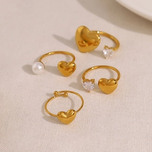 Minimalist gold heart ring set with pearls and zircon crystals for women