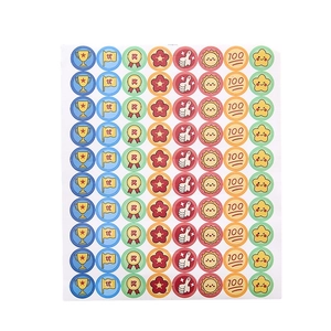 Autocollants de récompense colorés pour enfants avec médailles et motifs de pouce levé