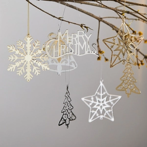 Christmas Tree Ornaments Metal Iron Hollow Out Snowflake Star Elk Bell Pendants Home Holiday Party Atmosphere Decorations