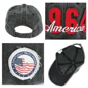 Détail de la broderie 1964 et de l'écusson drapeau US sur une casquette vintage délavée