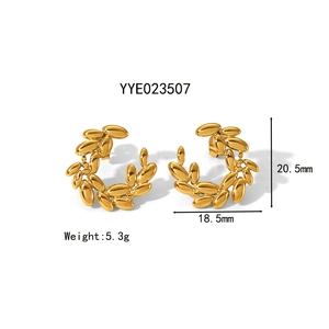 Detail view of golden leaf earrings showing weight 5.3g and 20.5mm height dimensions
