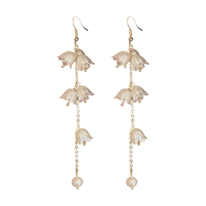 Boucles d'oreilles muguet avec crochets dorés, fleurs en cristal et perles