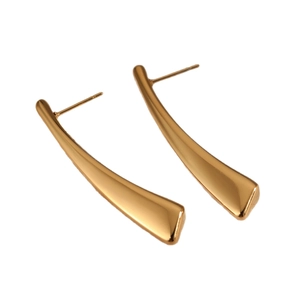 Minimalist long curved teardrop earrings in polished gold-plated stainless steel finish