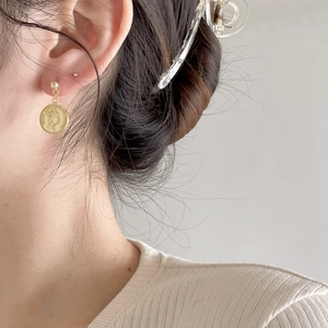 925 Sterling silver gold coin earrings featuring vintage embossed queen portrait for women