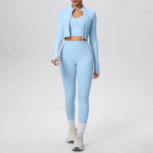 Set yoga 3 pezzi celeste con giacca a zip, reggiseno sportivo e leggings a vita alta