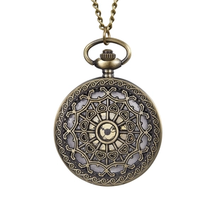 Orologio da taschino vintage in bronzo con intaglio a bicicletta e catena abbinata