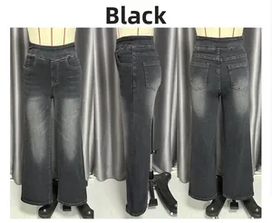 Vorder-, Seiten- und Rückansicht der hoch taillierten schwarzen Wide-Leg-Jeans