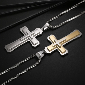 Détails de pendentifs croix multicouches en acier inoxydable argenté et bicolore doré