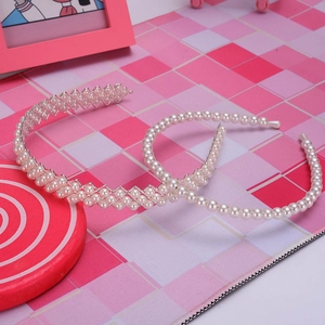 Elegante set di cerchietti con perle bianche a fila singola e doppia per capelli donna