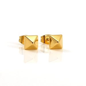 Chic 18k gold plated stainless steel pyramid stud earrings with mirror finish