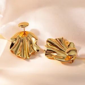 Boucles d'oreilles clous dorées forme éventail plissé en acier titane poli haute qualité