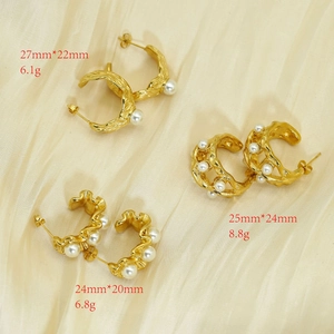 Three gold-plated steel hoop earrings with white pearls and size specifications shown