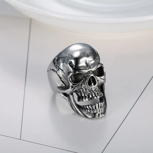 Retro polished stainless steel skull ring for men with a cracked texture finish
