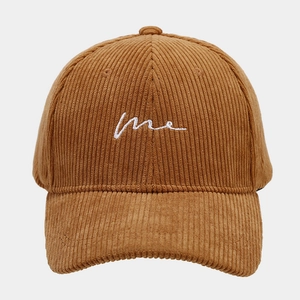 Casquette de baseball rétro en velours côtelé marron avec broderie blanche ondulée 'me'