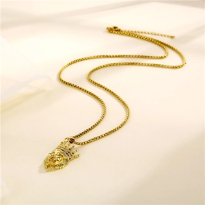 Hip hop lion king necklace with colorful zircon crown and gold box chain for women