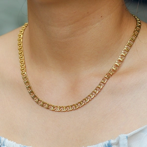 Golden chunky stainless steel chain necklace for women in street style fashion