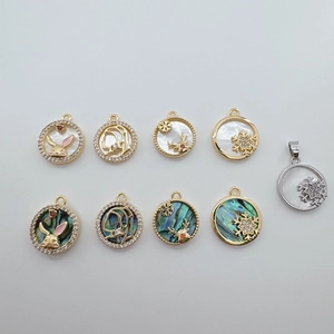 18K gold-plated shell pendants with rabbit, snowflake, and deer motifs for DIY jewelry