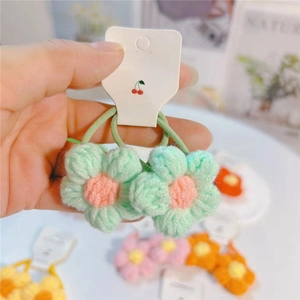 Élastiques à cheveux fleurs au crochet pour filles en couleurs macaron sur cartes