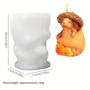 Silicone squirrel candle mold detailing 10cm height and approximate weight of 165g.
