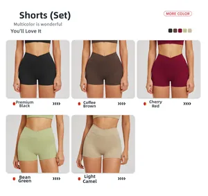 Dettaglio degli shorts da yoga a vita alta a V con tasche laterali in cinque colori sport