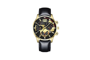 Détail du cadran noir et doré avec sous-cadrans et bracelet en cuir de luxe